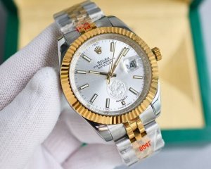 白 -金1170。应广大消费者要求精心设计厉经三年最新款上市，劳力士日志系列！龙年贺岁版龙年珍藏采用独特的设计风格 ，字面设计招财麒麟貔貅高档奢侈， 男士腕表新
