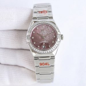 白钻 金钻 第五代 欧米茄 Omega ★★★★★星座29Mm 女款 Factory同步官方升级 Lm3 星座系列已诞生超过半个世纪，如今已更迭到第五代， 1.