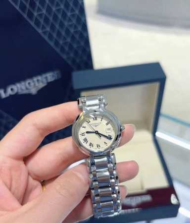 Longines浪琴 心月系列 石英机芯 日期显示 女表 瑞表 30Mm 30Mm 银色表盘 精钢表壳 精钢表带 - 点击图像关闭