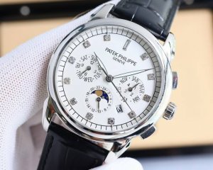 白 -金 。新品百达翡丽 Patek Philippe 复杂功能系列男士腕表，奢华优雅，经典的设计无惧时间的考验，镶嵌施华洛钻作为刻度更显示出华贵气质！搭载原装