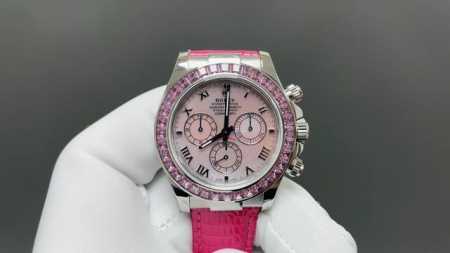 最强四美代用盘来袭 独一档玉髓双层工艺 40S的厚度双层切割 报废率极高 平均6片才能得到一片完整的玉髓盘 高光打磨弧形罗马钉 让每个角度看都有反光效果 - 点击图像关闭