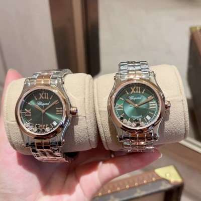 绿钻 快乐钻Happy Diamonds DDD 三个表盘直径：30Mm、33Mm、36Mm 33Mm、36Mm有5钻、7钻 DDD 作为萧邦最门热最畅销的系列