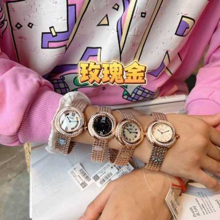 中古爆款到货 好品质认准实拍细节，所见即所得 卡家时光流转系列经典中古表 真香警告 Cartier小旋风 最热门的Vintage 小旋风的外壳，三圈圆圈绻缱交缠 - 点击图像关闭