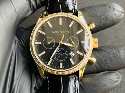 百达翡丽 批白钻 ，金玫50！ 百达 翡丽patek Philippe 复杂系列六针男表爆款 多功能腕表！ 1搭载原装进口 0月相功能机芯机械表！ 2表盘上采用