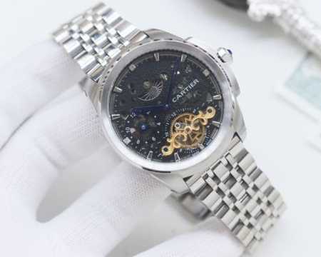 品牌：卡地亚-Cartier 类型：男士腕表 壳套：顶级版316精钢L 表带：进口小牛皮 316精钢表带 机芯：全自动进口机械机芯 镜面：矿物质防刮镜面玻璃 尺 - 点击图像关闭