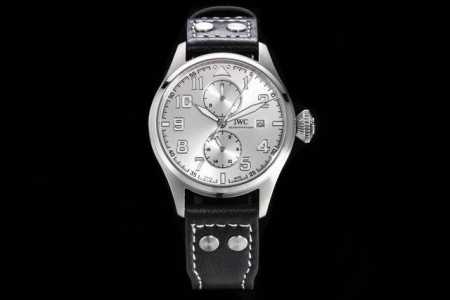 白 -金 Tw新品 颜值巅峰 Iwc旗下最耀眼的明星，万国长动能月相专家。 全新飞行员系列Iw51584透底腕表。 表壳 316L精钢表壳，打磨抛光非常圆润。小 - 点击图像关闭