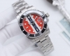 尊享价： 品牌：劳力士-Rolex 类型：男士腕表 壳套：顶级版316精钢l 表带：进口小牛皮表带 316L精钢表带 机芯：日本西铁城8215机械机芯 镜面：矿