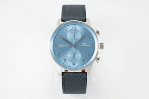 Zf扛鼎新款作品一Iwc万国表葡萄牙系列Iw371615腕表 年大改款葡计 精彩细节 1.精致背透，机芯可一览无余2.新版表扣设计更加舒适精妙3.定制版Cal.