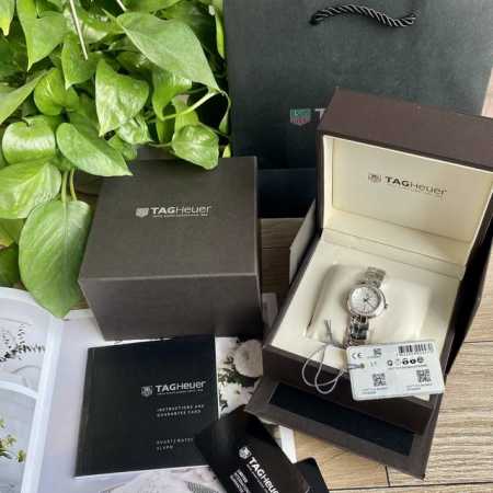 新款豪雅林肯系列女款到货独家首发！温润细腻，清新淡雅，更显奢华！～29Mm表径，蓝宝石镜面，原装瑞士石英机芯，支持拆机验货，一表一码配吊牌，专柜同步！全新全套出 - 点击图像关闭