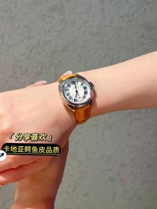 新品原单货 新款miumiu字母耳钉专柜一致黄铜材质 超级有质感
