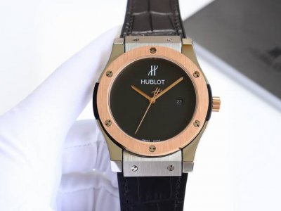 金黑+20宇舶 恒宝Hublot 经典融合系列 316精钢表壳 壳套采用Cnc工艺精细打磨加工 确保各方位细节 圈口彰显宇舶独特拉丝工艺效果，表带采用进口橡胶表
