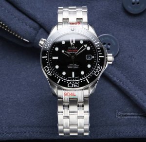 爆款上市历时两年反复打样，始终秉承实用价值，没有最好，只有更好的升级理念，将海马300系列再次推向颠峰！ 年度官方强烈推荐海马系列300米潜水腕表全网独家品质。