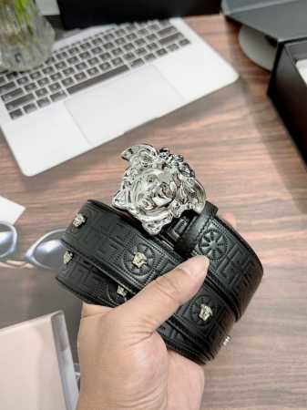 特 范思哲 宽度：3.8Cm,头层牛皮铆钉系例配经典人头扣， - 点击图像关闭