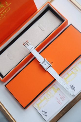 最好的礼物 DDD 爱马仕Heure H系列珐琅圈口，海报款 配货首选 制作技术结合了内填工艺，漆面及移印技艺数字时标，316L精钢表壳，直径21Mm，原金机芯