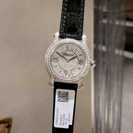 白壳 金壳 实拍 为你带来快乐 推出萧邦chopard Happy Sport满钻腕表！①卓越时计源于精湛工艺，双层蓝宝水晶玻璃之间，7颗施华洛世奇快乐彩钻活灵 - 点击图像关闭