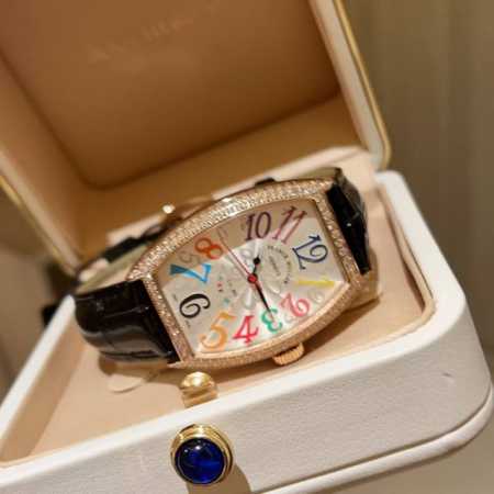 Franck Muller 法兰克穆勒 一新面 酒桶形女士石英腕表 Cnc加工抛光表壳 经典之作！满天星字面和彩色款彩色字面 上手效果真的拒绝不了，一整个爱住了 - 点击图像关闭