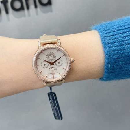 白 金 新品 江诗丹顿 女士万年历 4 T 当高级制表的复杂功能邂逅女士时计 优雅被重新定义 多年以来 #江诗丹顿一直在适应女性不断变化的风格和愿望 为他们提供 - 点击图像关闭