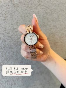 日本机白壳 金壳 钻50 2671机 最新款劳 .力士rolex女装日志型28Mm日志型腕表 1表壳直径保持与原装一致28Mm 采用316L不锈钢来锻造不锈钢腕