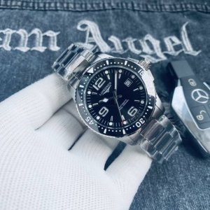 金壳+20 品牌: 浪琴-Longines 系列: 康卡斯系列 陶瓷圈口 介绍: 男士腕表 机芯: 全自动机械机芯 壳套: 316精钢拉沙表壳 表带: 精钢表带