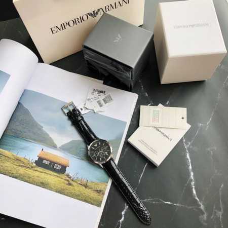 现货 Armani 阿玛尼经典休闲商务款，男士皮带手表，型号ar2447 黑色表盘，三眼设计，小牛皮表带石英表，表盘直径43Mm 矿物质玻璃镜面，清晰高透，设计 - 点击图像关闭