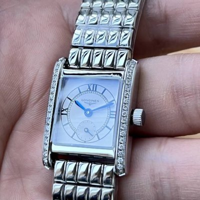 原单.原厂配件。Longines浪琴 迷你黛绰维纳系列L5.200.0 小方格 优雅女士天然真钻腕表各大主流电商平台同等货源. 支持。 材质：316L精钢 机芯