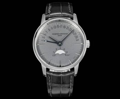 白壳 玫瑰金 全新升级版Vacheron Constantin 经典之美品鉴江诗丹顿传承逆跳日历款腕表 型号4010U 000R-B329。盘面设计独树一帜，功