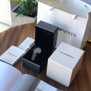 Armani 阿玛尼满天星女士手表型号表盘直径32mm