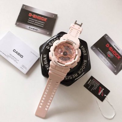 卡西欧110系列，最高版本，主要功能：抬手灯，防震防水，世界时间，倒计时，闹铃，间歇响报，全套包装一手！现货主推110系列爆款！小红书爆款男女佩戴都很帅气