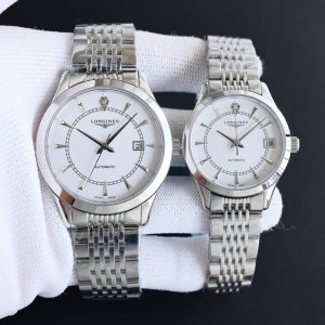 实物拍摄浪琴 Longines 最新情侣机械对表 原装进口日本西铁城8215全自动进口机械 请认准机芯图 精准走时 316L精钢表壳 传统三针设计 有进口小牛皮