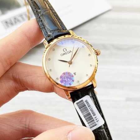 白 金 钢带+20 钻圈+20 欧米茄-Omega 女士腕表 进口石英机芯 316L精钢表壳 直径34Mm厚8Mm该款腕表备受女性喜爱 四季衣服搭配 尽显优雅在 - 点击图像关闭