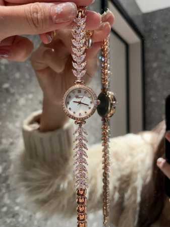 肖邦美人鱼手表chopard 小红书抖音爆款肖邦镶钻鱼尾锆石巨闪鱼尾锆石同款项链，尺寸：29Mm 机芯：进口石英机芯 30米深度防水。太美了表盘渐变贝母面，做工 - 点击图像关闭