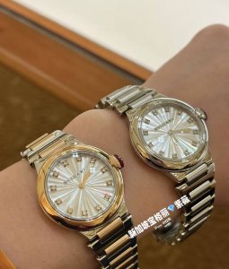 白 金 Lvcea腕表凝聚璀璨光芒与现代女性魅力，让风情自然流淌，让每一天都光彩夺目。这款腕表融汇超凡艺术工艺，以玫瑰金和抛光缎面磨砂精钢材质打造，彰显Bvlg