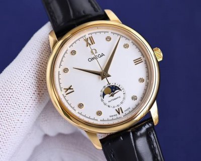 Omega 新款推荐，蝶飞系列＂升级版＂，机芯型号为Eta2824-6机芯 6位真日历与24小时星辰功能 质量稳定，尺寸40Mm，厚度1.1Mm.表壳为316L