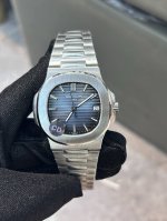独家实拍图 百达翡丽鹦鹉螺入门级 型号5711 10 直径40Mm 公价 262800 机芯Cal324. 瑞士机芯 复刻版本全自动机械表 patek phil
