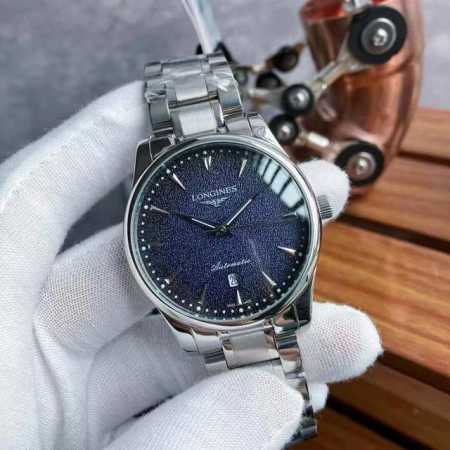 白 金600品牌:浪琴 三针新品，商务休闲 奢华大气类型：精品男士腕表 新品 表带：真牛皮表带 舒适 361精钢表带 耐用 机芯:顶级机械机芯 稳定 材料：矿物 - 点击图像关闭