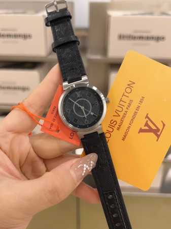 白 -金 Lv超神之作，Lv Tambour Slim全系列陆续空降市场！致敬原厂 完成使命！ 三大超级亮点 腕表尺寸34Mm1.表盘的填油细腻，印刷立体，刻度 - 点击图像关闭