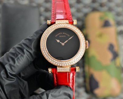 白壳 玫壳580 最新著作 Franck Muller Ronde神秘时间 满天星系列 以904L精钢材质打造表壳 38Mm*8Mm超薄尺寸 表圈与表耳镶嵌璀璨