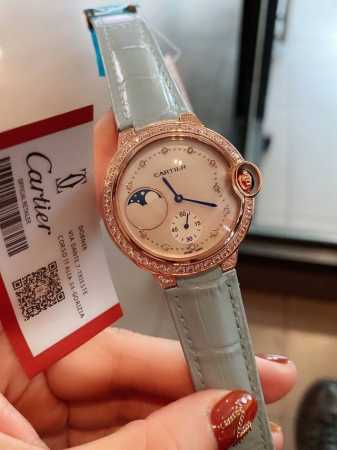 白壳 枚金 卡地亚高品质， Ballon Bleu De Cartier卡地亚蓝气球腕表奢华系列，百搭尺寸36Mm，简约又别具品味，摒弃了现代盛行的繁复华丽的修 - 点击图像关闭