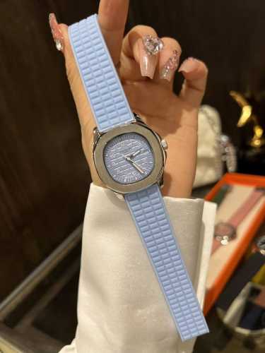 白 金 钻10 百达翡丽 5067A 手雷 石英女表 Patek Philippe--5067A全系列石英腕表，带来全网最佳的复刻产品和极致体验，确保还原正品般