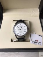 品牌：天梭-Tissot力洛克系列类型：男士腕表壳套：顶级版316精钢L表带：进口小牛皮表带316L精钢表带机芯：顶级自动机械镜面：矿物质防刮镜面玻璃尺寸：直径