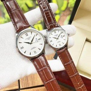 白壳 ，玫瑰金 ，钢带+20。 时尚风格 优雅大方 浪琴-Longines 情侣对表 进口石英机芯 矿物强化玻璃 316L精钢表壳 真皮表带 简约休闲 经典热卖