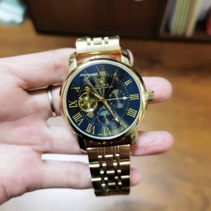 钢带+15劳力士 Rolex九飞轮全自动日月星辰机械，6字位白天走时 太阳 晚上走时 月亮 [月亮]蕴含最优质的材料与一丝不苟的工艺！超强矿物质幻蓝玻璃，真空电
