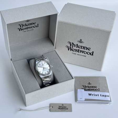 Vivienne Westwood 西太后银色钻饰八边形表盘 女士腕表 八边形钻饰表圈腕表 时尚新潮石英女表 众多好莱坞明星出席vivienne Westwoo - 点击图像关闭