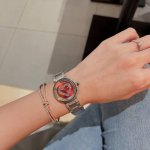 Lv Lv Lv Lv路易威登尺寸：33Mm，厚度：9Mm顶级钻每一颗都是手工镶的，精选钢带，让手表看起来更加有档次，给你一个满意的手表