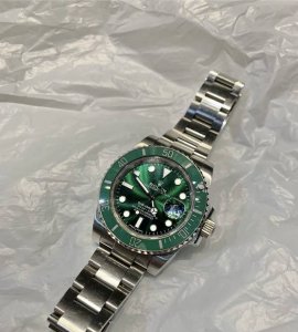 Rolex劳力士自动机械机芯 300米防水 男女同款 瑞表 40Mm 绿色表盘 精钢表壳 精钢表带