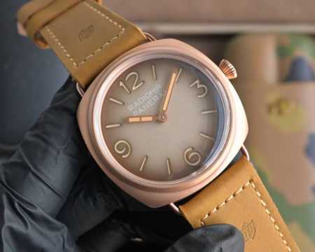 沛纳海 panerai 弧型镀膜玻璃 44Mm*16Mm 头层牛皮表带搭配原装针扣 手动机械 一款来自硬汉的手表 - 点击图像关闭