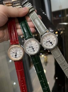 金+30积家约会女表，女人的三大梦想一，新的一年一定要大红大紫呀 DDD 积家约会系列高品质女表，日月星辰显示，进口石英机芯，原装折叠扣 精钢表带，尺寸宽33M