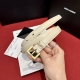 特 正品级别，大货实拍 圣2.0Mm 3.0Mm 伊夫圣罗兰Ysl自诞生的那一刻起，就在人们心中留下了色彩缤纷、浪漫高雅的形象，经典而不落俗套是他的特征。圣罗兰