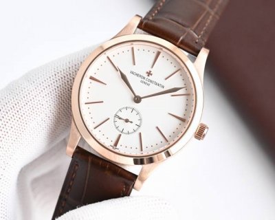 最新出品 爆款推荐 江诗.丹顿Vacheron Constantin 经典之美品鉴江诗.丹顿传袭系列腕表！Tw制表师团队历时8个月精心设计，敢为人先，力求完美。