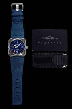 Br Bell & Ross 柏莱仕 Br 03-93 Gmtot5 机芯：进口自动上弦机械机芯 功能：时针、分针、秒针、日期和表圈上的24小时第二时区 Gmt - 点击图像关闭